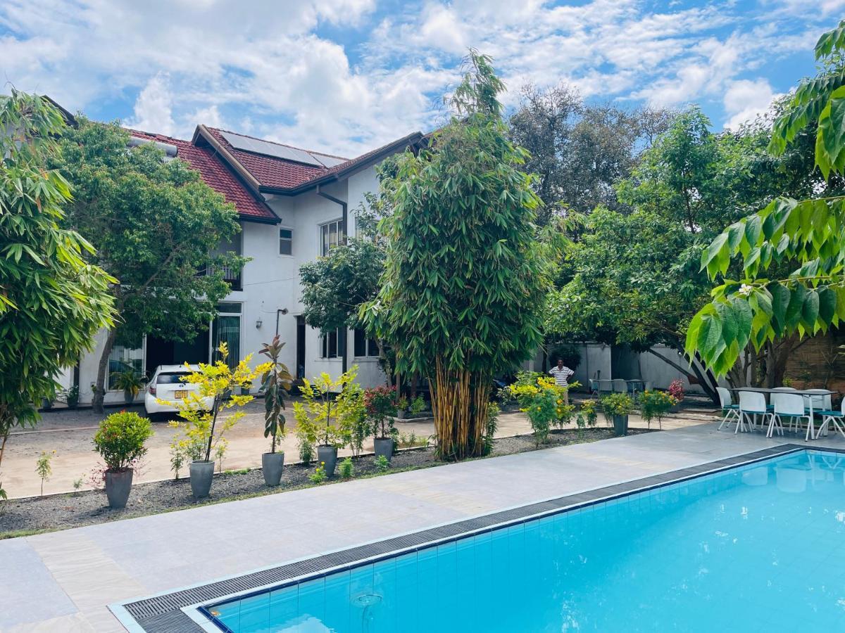 Aradhana Airport Transit Hotel Katunayaka Εξωτερικό φωτογραφία